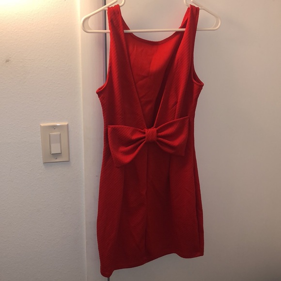 Red open back dress with bow - Picture 2 of 2